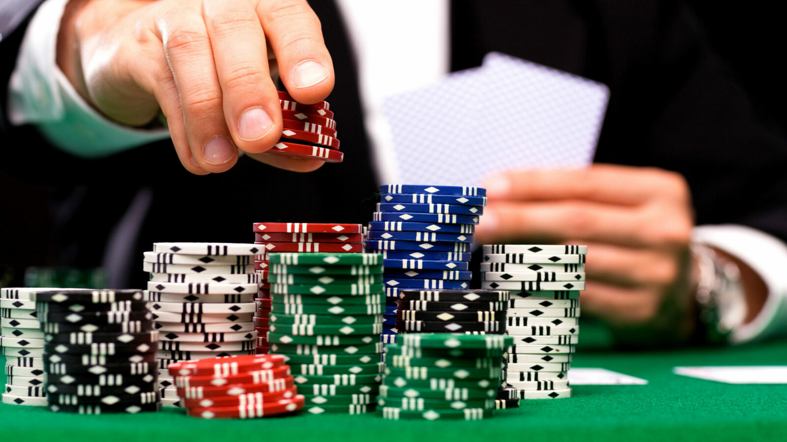 Weekend Poker Tournaments